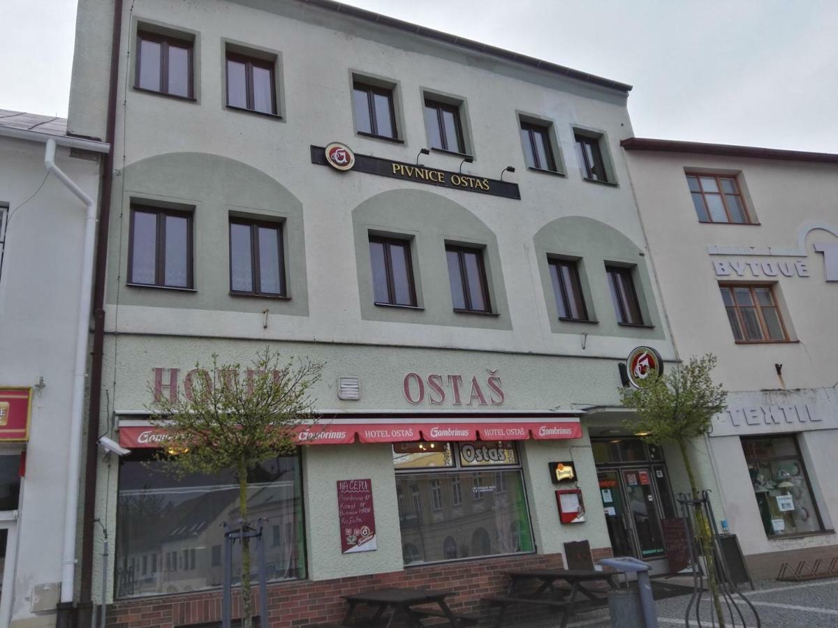 Hotel Ostaš Police nad Metují Exterior foto